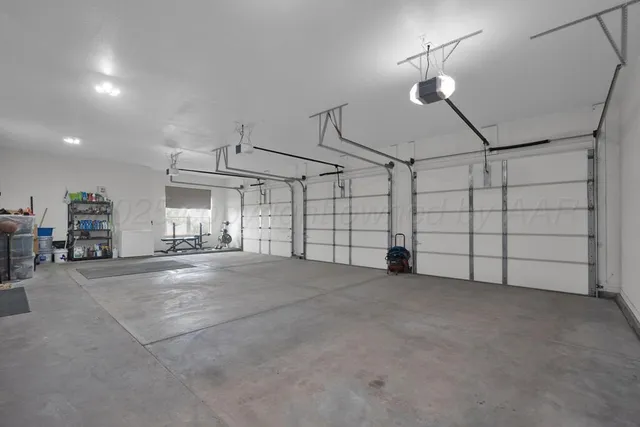 $585,000 | 10855 Travis Lane, Dumas, TX 79029