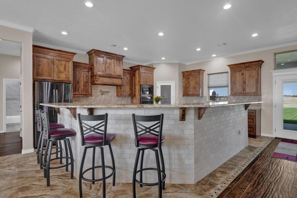 10855 Travis Lane Dumas, TX 79029 - Photo 6 of 40 kitchen 1