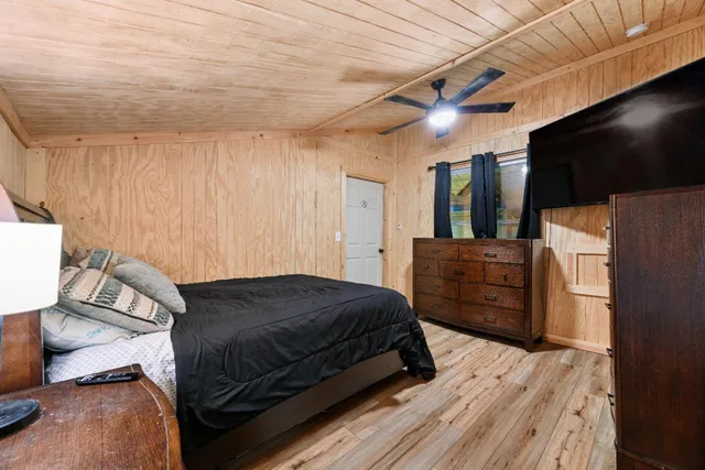 $650,000 | 8531 East County Road 650 North, Milan, IN 47031