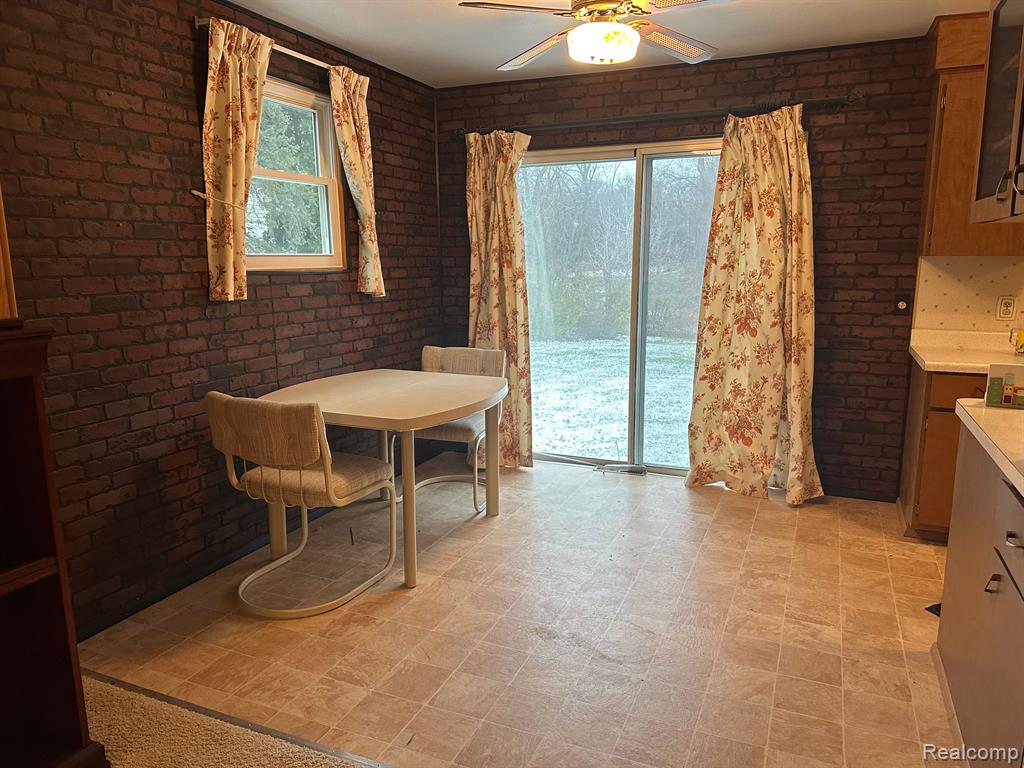 420 South Conklin Road Lake Orion, MI 48362 - Photo 5 of 16 Gallery Image 5