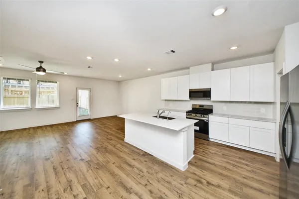 $2,300 | 3531 Shearwater Street, Katy, TX 77494