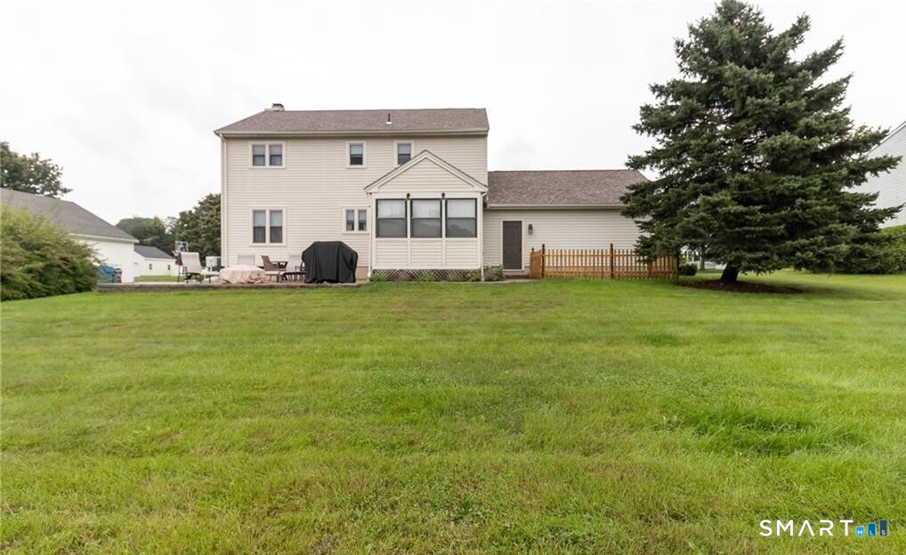 28 Colgate Drive Manchester, CT 06042 - Photo 5 of 41