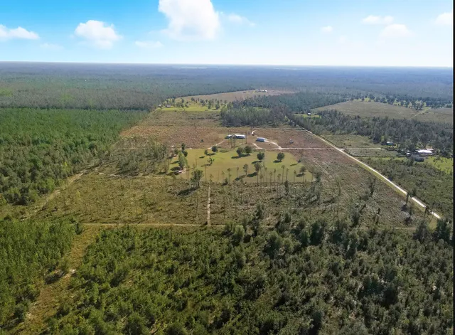 $610,000 | 641 Southeast Sequoyah Trail, Lee, FL 32059