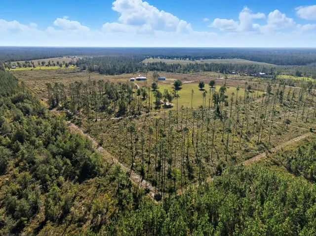 $610,000 | 641 Southeast Sequoyah Trail, Lee, FL 32059