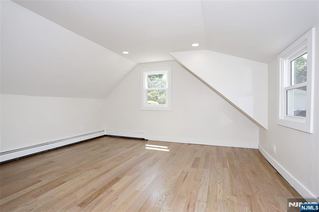 20 Dojean Court Bergenfield, NJ 07621 - Photo 28 of 50