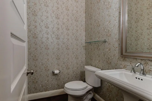 $899,000 | 330 Mill Creek Road, Pinehurst, TX 77362