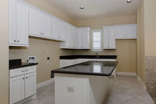 $899,000 | 330 Mill Creek Road, Pinehurst, TX 77362