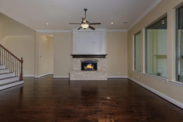 $899,000 | 330 Mill Creek Road, Pinehurst, TX 77362