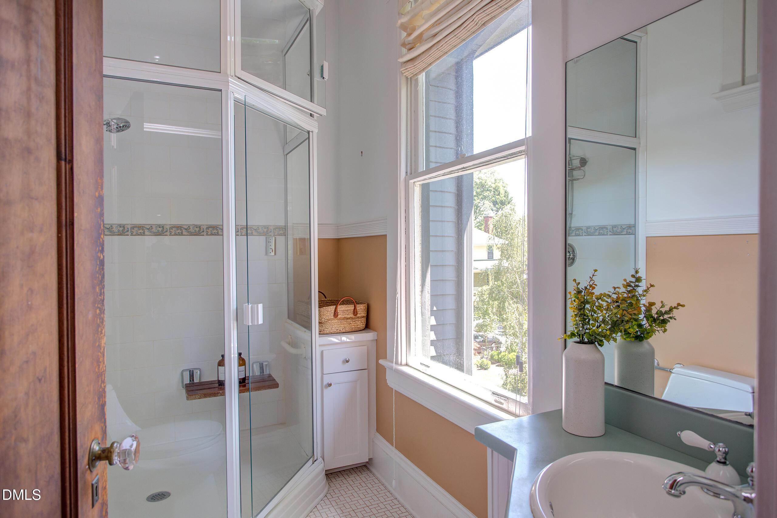 127 Forest Road Raleigh, NC 27605 - Photo 57 of 75 8L4A0252_3_4_web