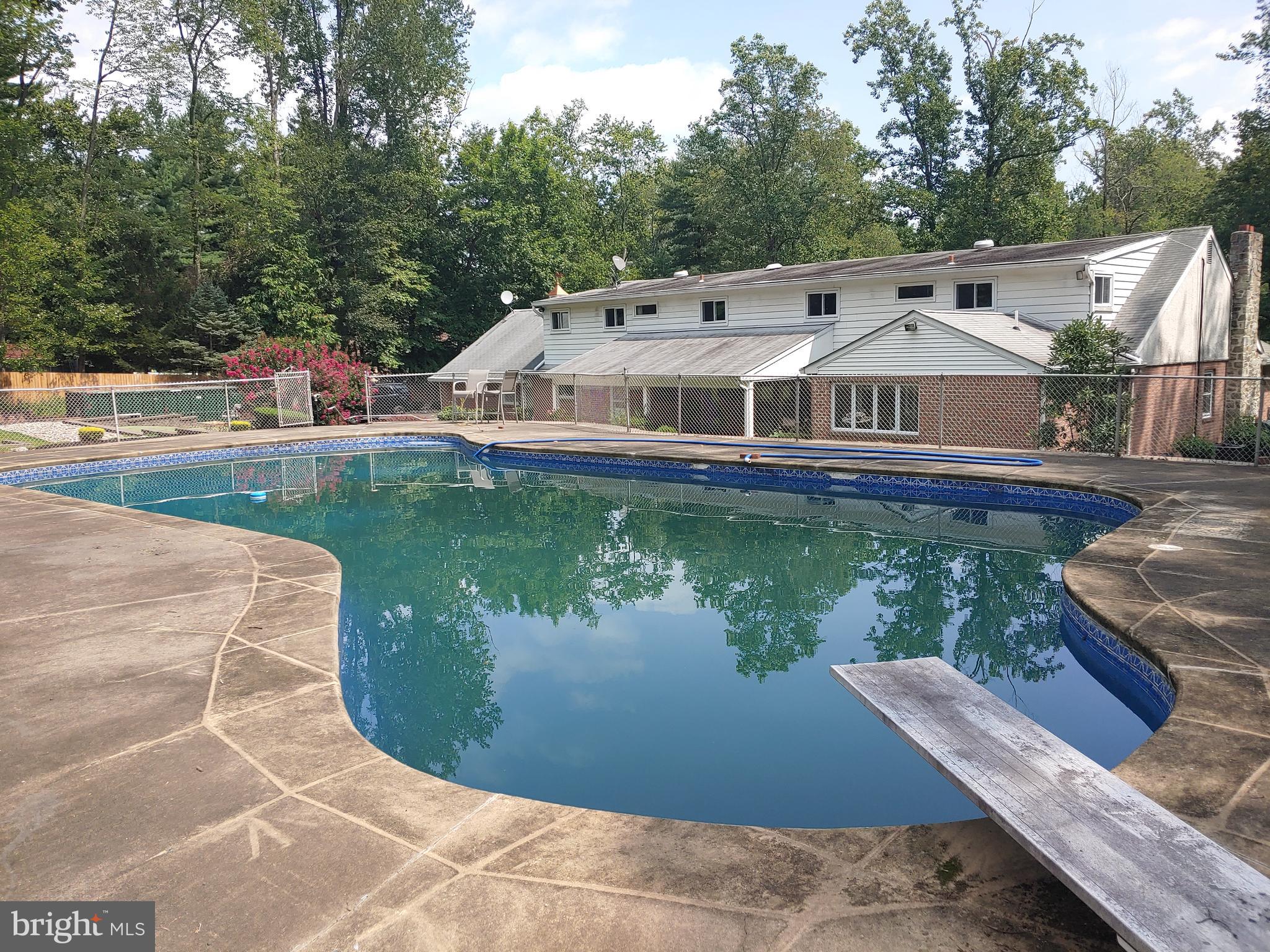 3232 Masons Mill Road Huntingdon Valley, PA 19006 - Photo 13 of 46