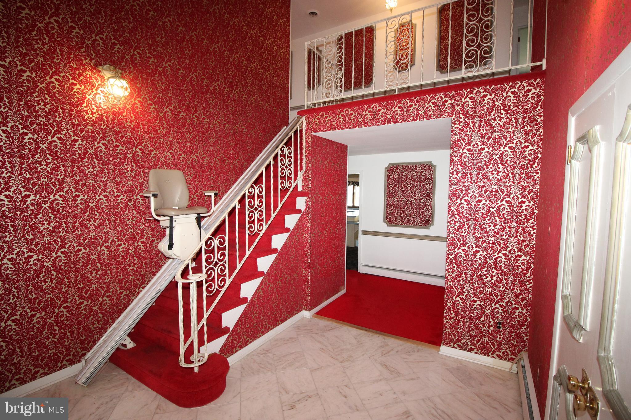 3232 Masons Mill Road Huntingdon Valley, PA 19006 - Photo 16 of 46 Foyer