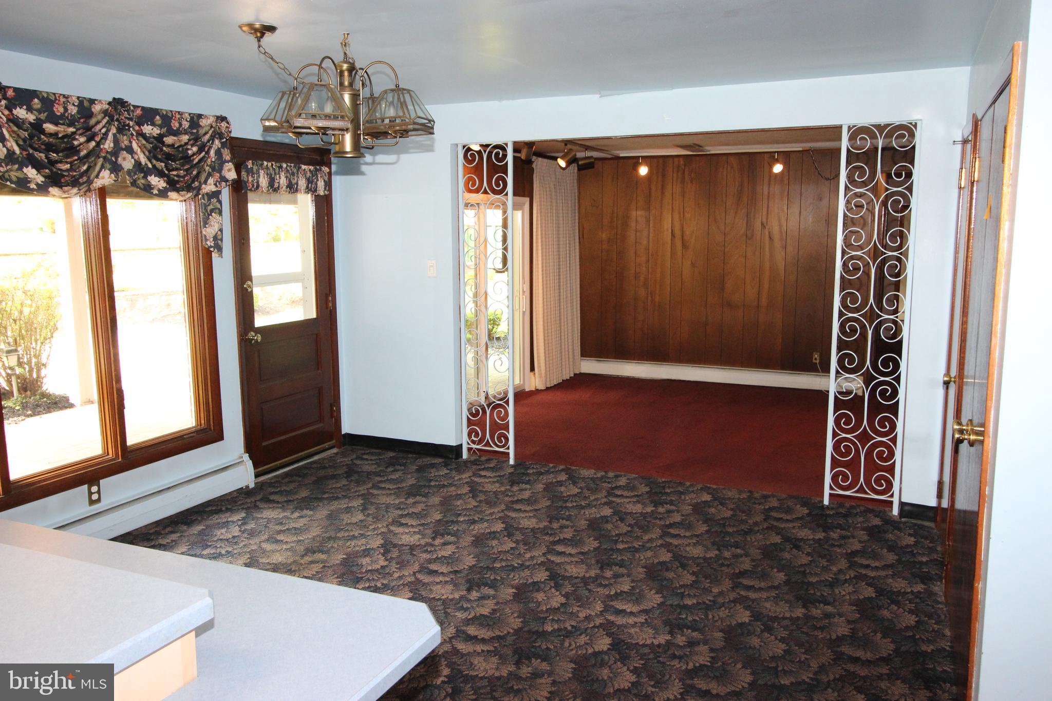 3232 Masons Mill Road Huntingdon Valley, PA 19006 - Photo 27 of 46 Breakfast room and sitting area
