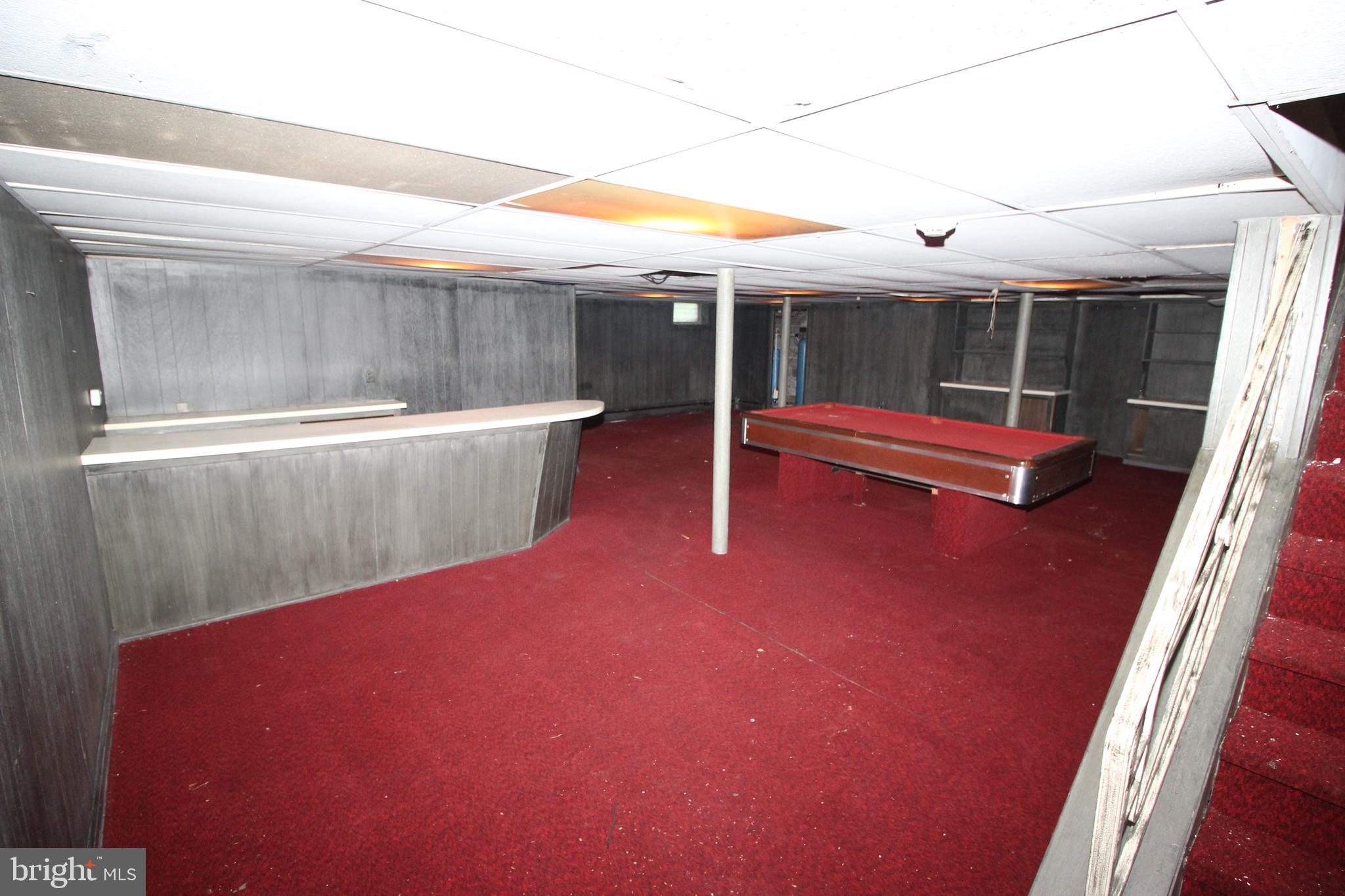 3232 Masons Mill Road Huntingdon Valley, PA 19006 - Photo 42 of 46 Basement Bar and Billards