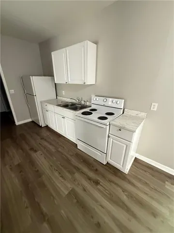 $74,900 | 3318 East 24th Street, Kansas City, MO 64127