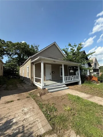 $74,900 | 3318 East 24th Street, Kansas City, MO 64127