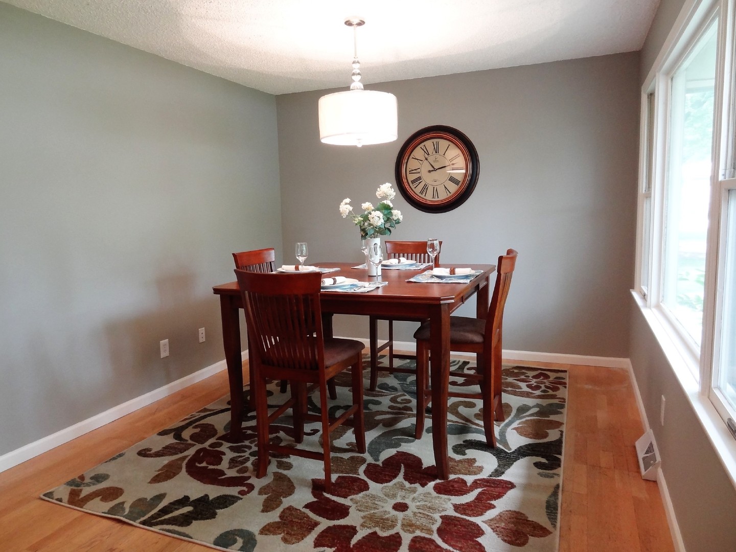 905 Morgan Street Yorkville, IL 60560 - Photo 4 of 25