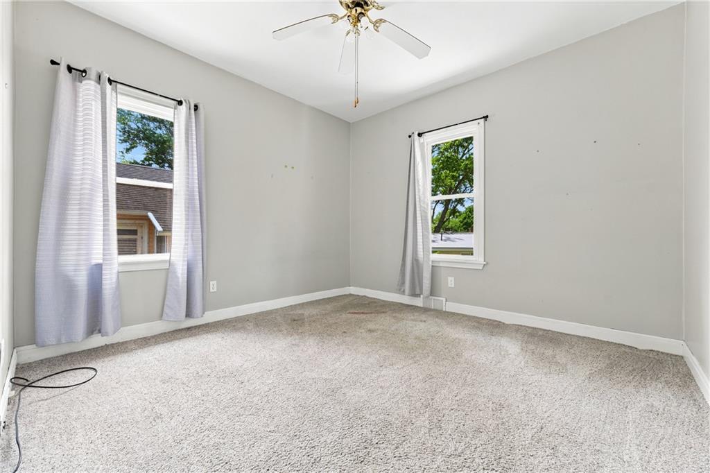 1901 Line Road New Castle, PA 16105 - Photo 25 of 30 an empty room with a window