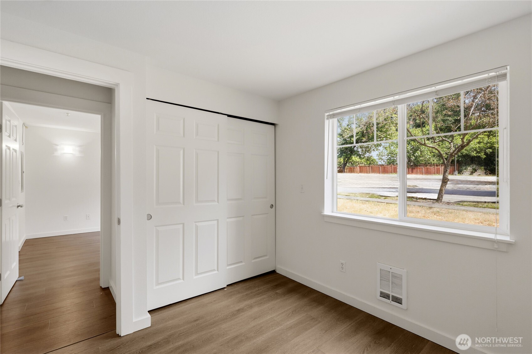823 Davis Place South, Unit 104 Seattle, WA 98144 - Photo 15 of 23