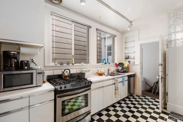 $4,400,000 | 1338 Larkin Street, San Francisco, CA 94109