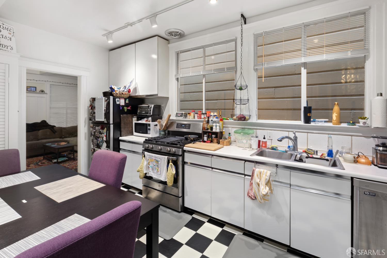 1338 Larkin Street San Francisco, CA 94109 - Photo 52 of 56