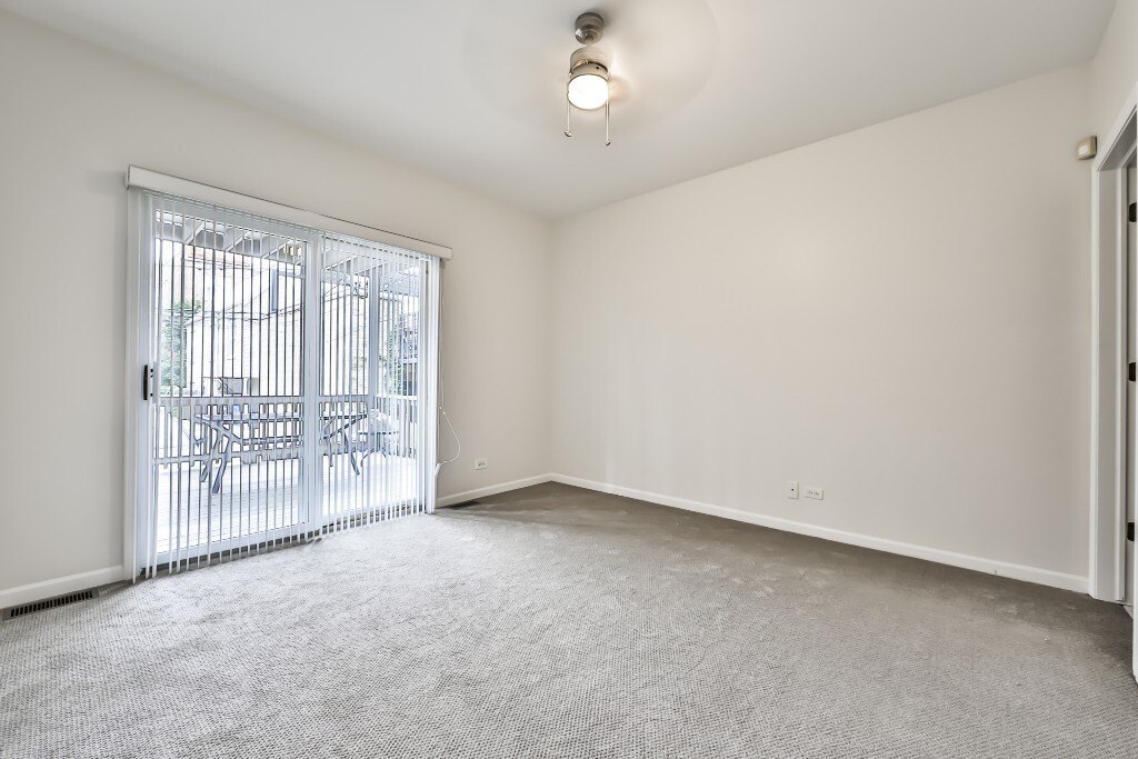 3230 North Seminary Avenue, Unit 1 Chicago, IL 60657 - Photo 8 of 20
