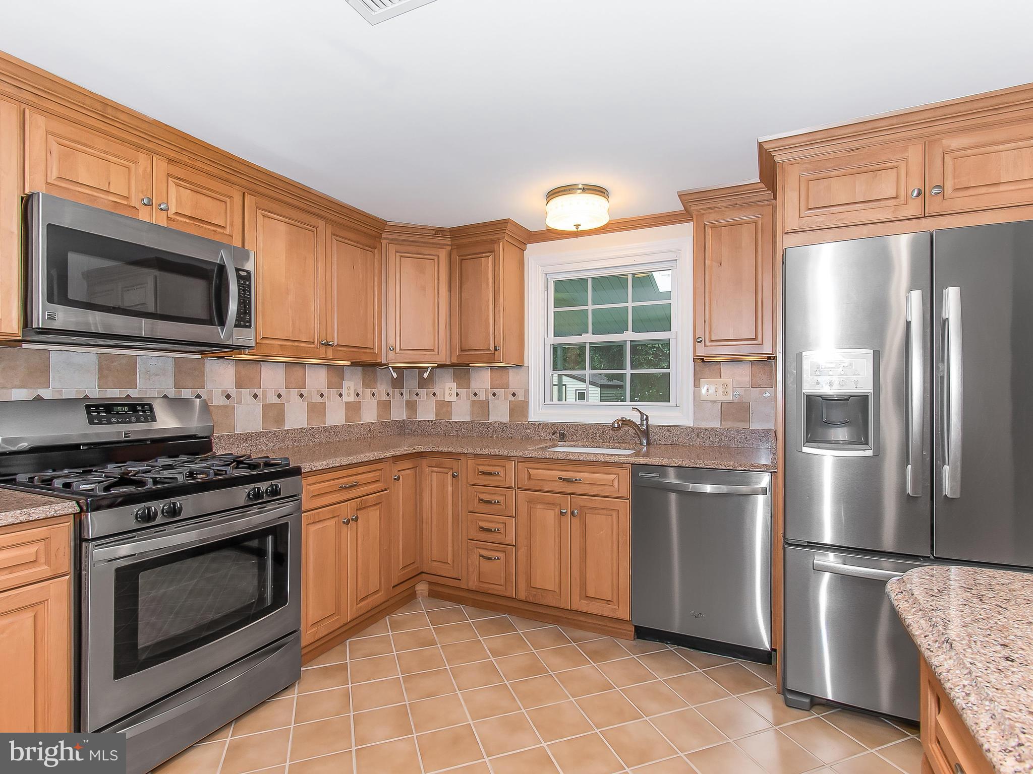 2226 Dairy Farm Road Odenton, MD 21113 - Photo 3 of 30 Kitchen