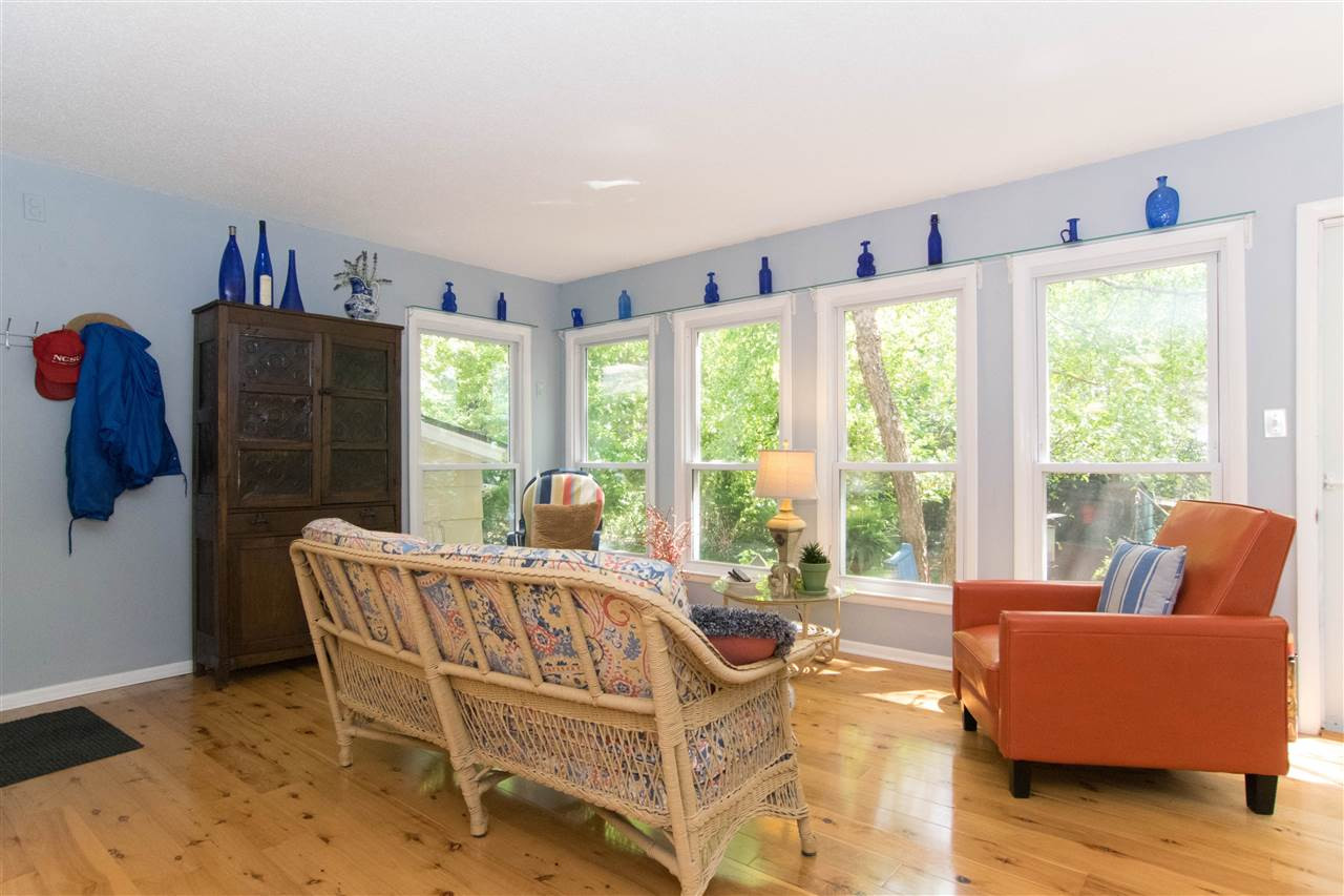 4708 Rampart Street Raleigh, NC 27609 - Photo 10 of 25 Sunroom