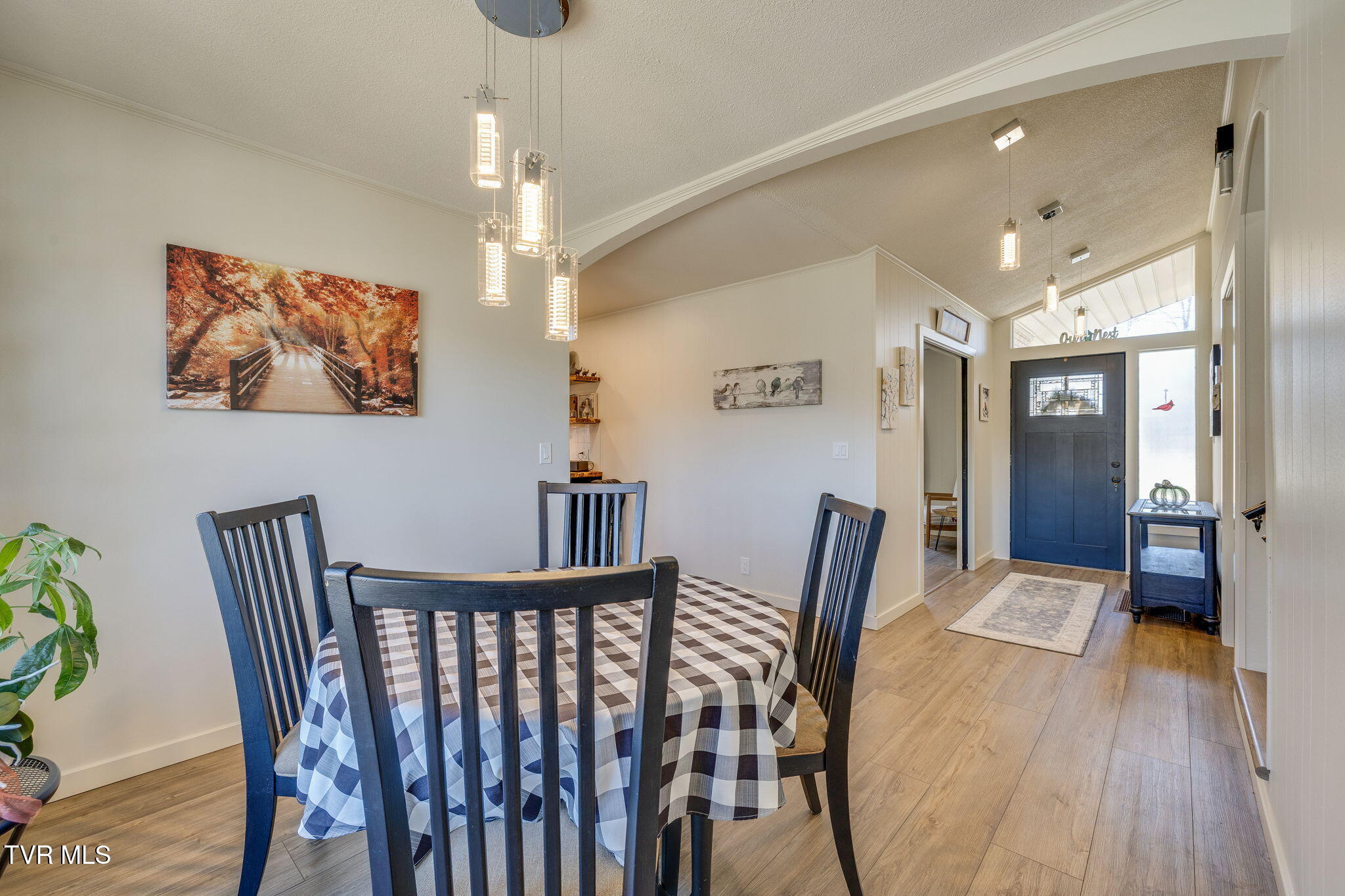 204 Luttrell Street Erwin, TN 37650 - Photo 14 of 59 11