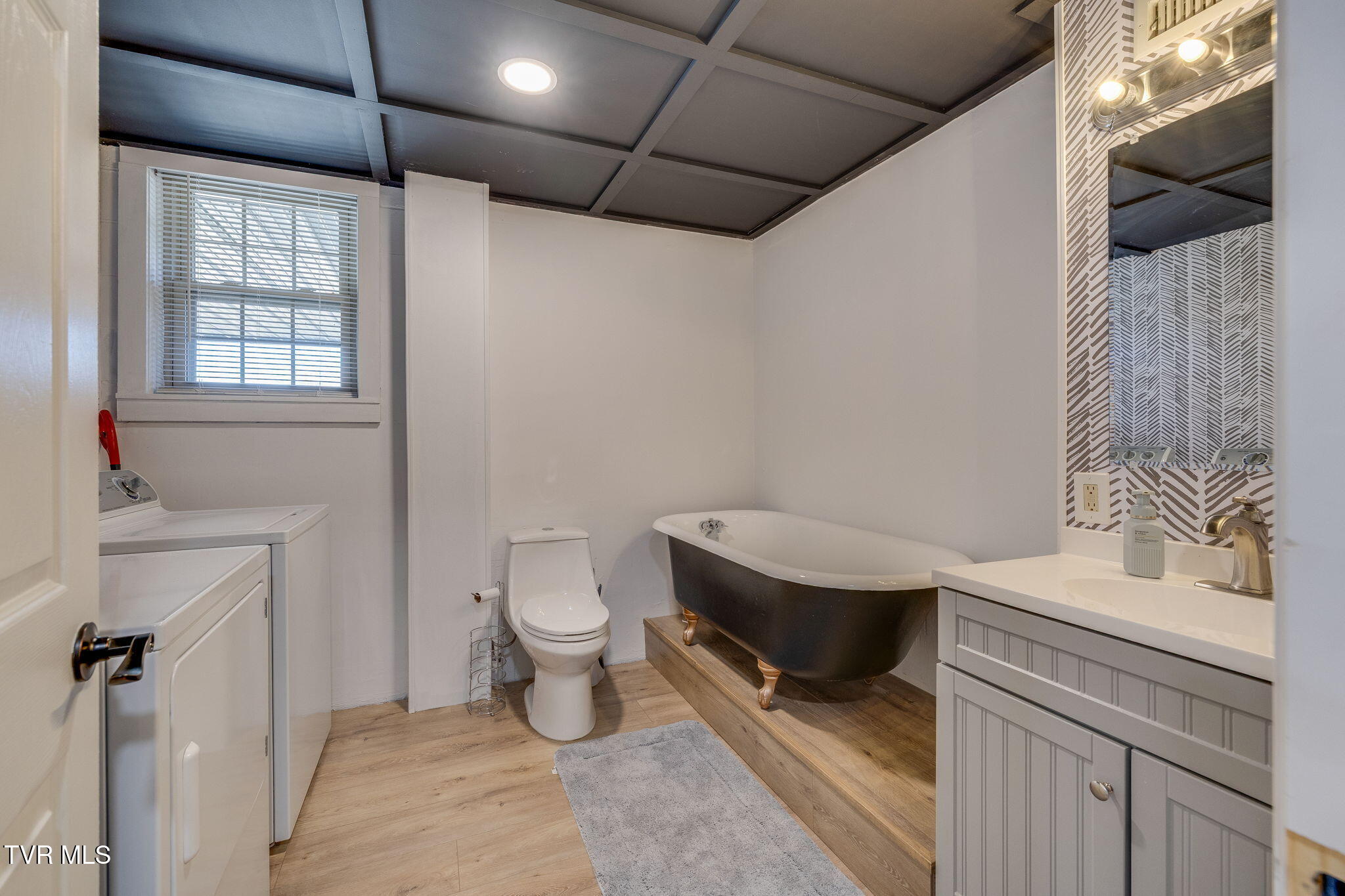 204 Luttrell Street Erwin, TN 37650 - Photo 42 of 59 39