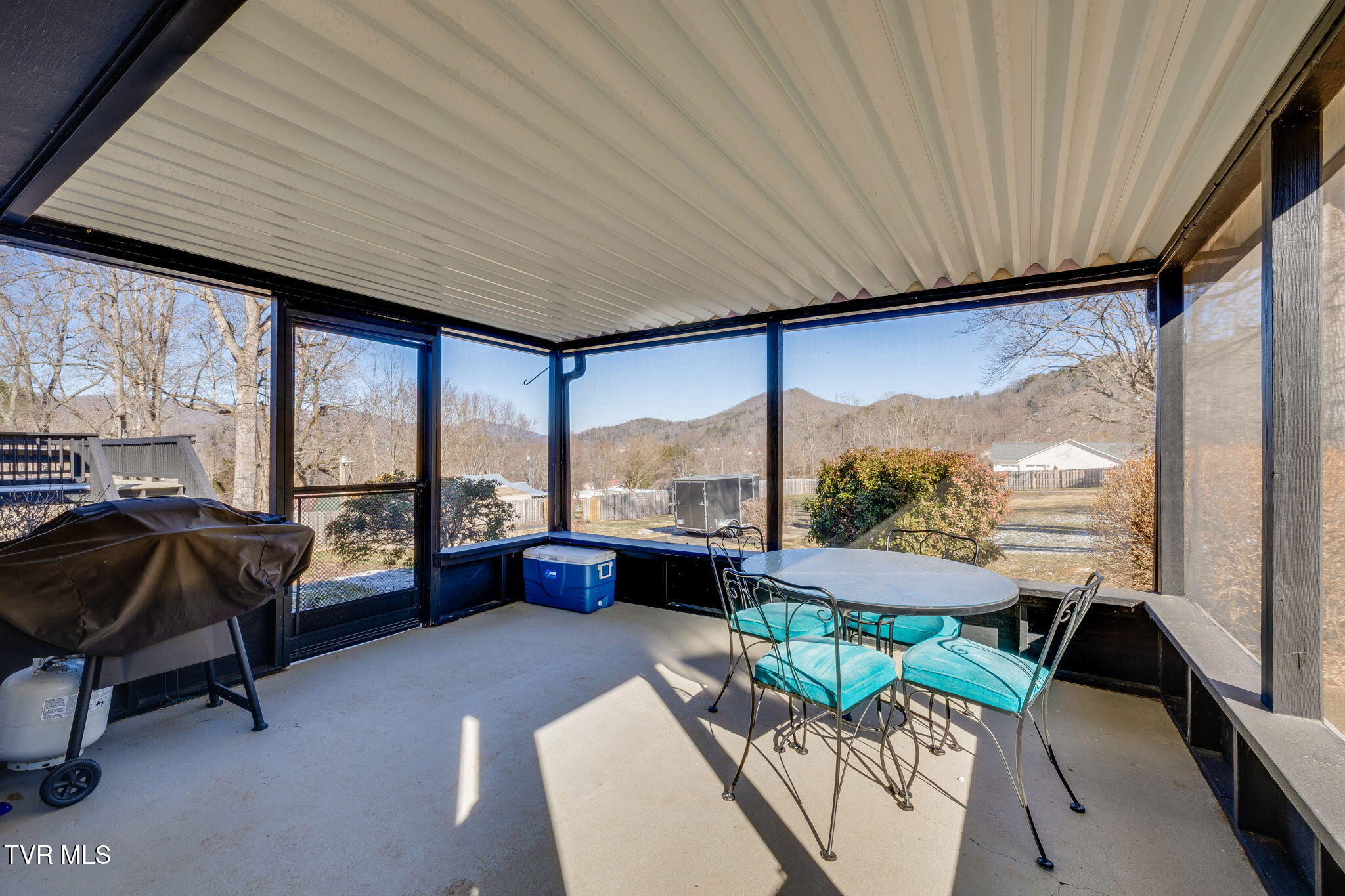 204 Luttrell Street Erwin, TN 37650 - Photo 53 of 59 50