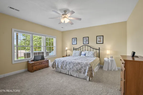 $859,000 | 111 Deer Run Point, La Follette, TN 37766