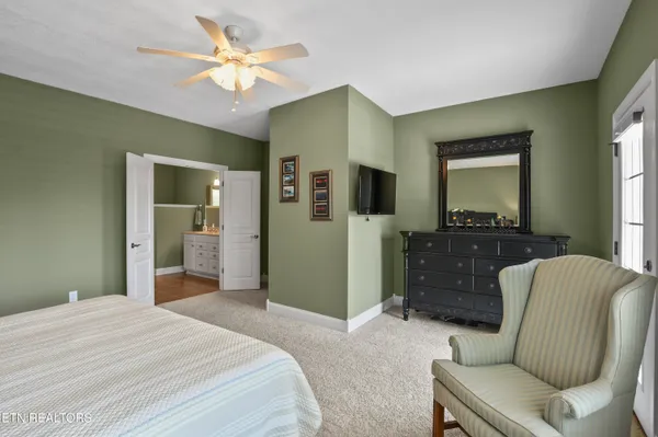 $859,000 | 111 Deer Run Point, La Follette, TN 37766