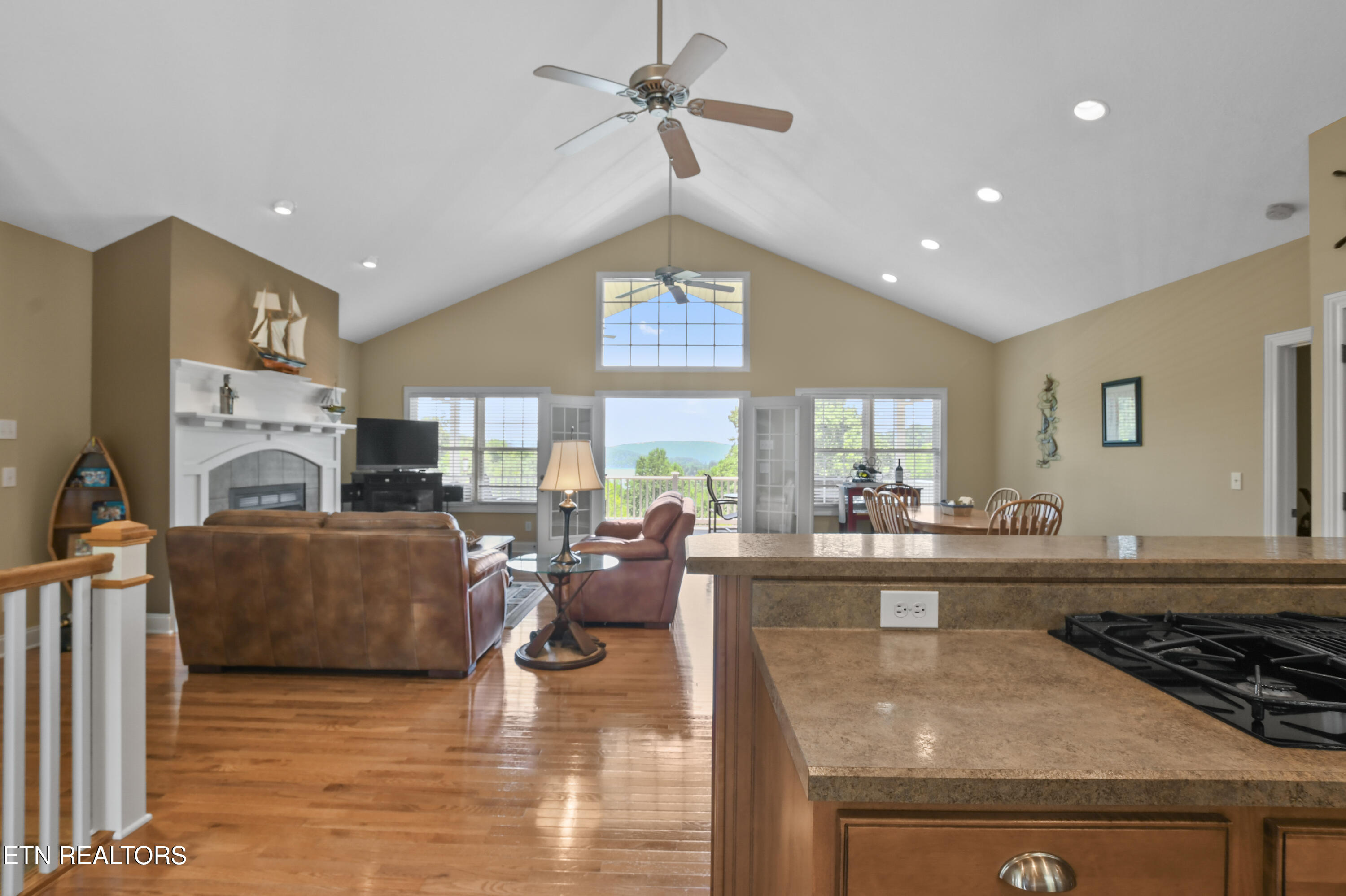 111 Deer Run Point La Follette, TN 37766 - Photo 24 of 48 DSC_1570