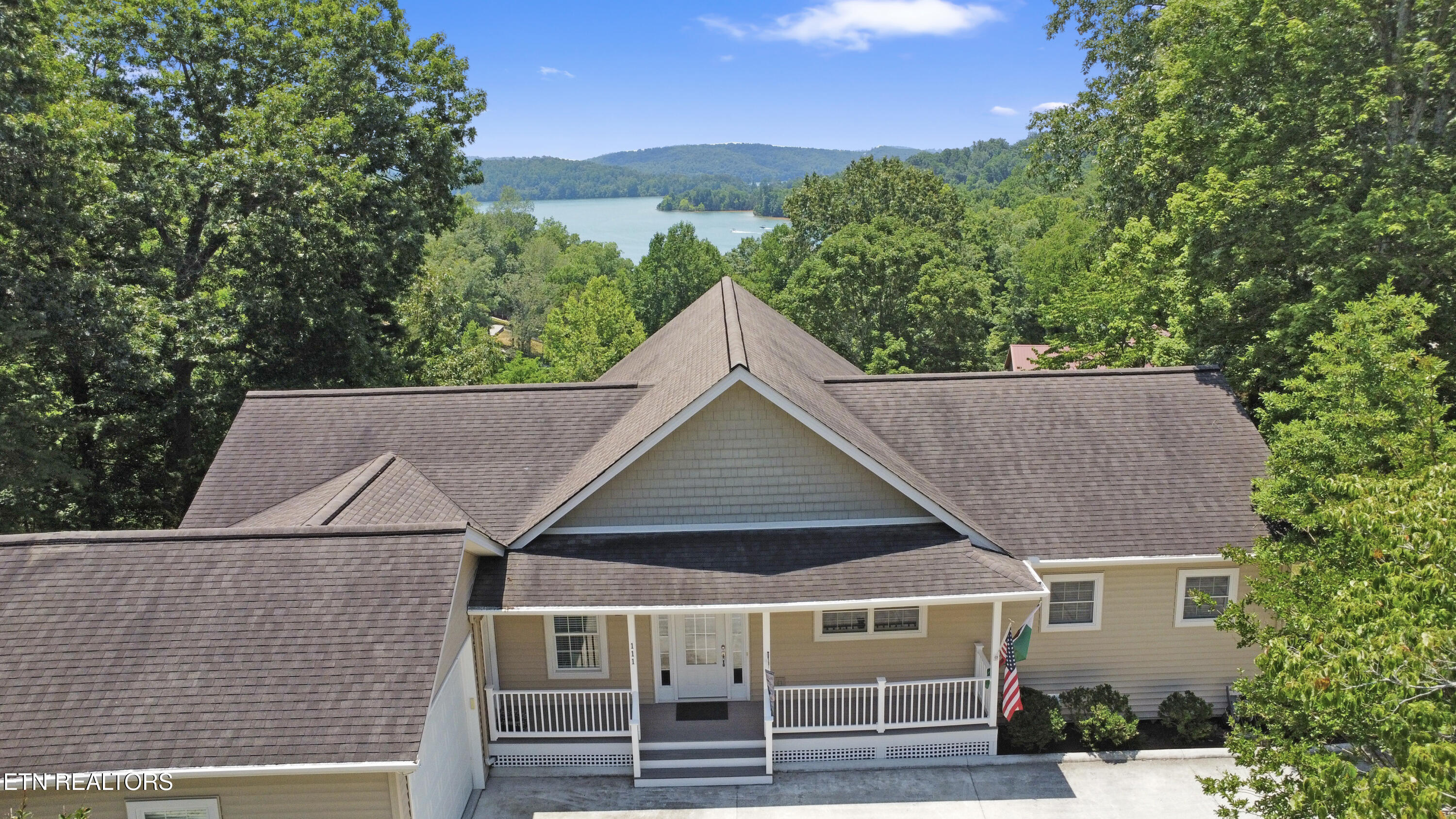 111 Deer Run Point La Follette, TN 37766 - Photo 3 of 48 dji_fly_20240702_134218_911_172003609674