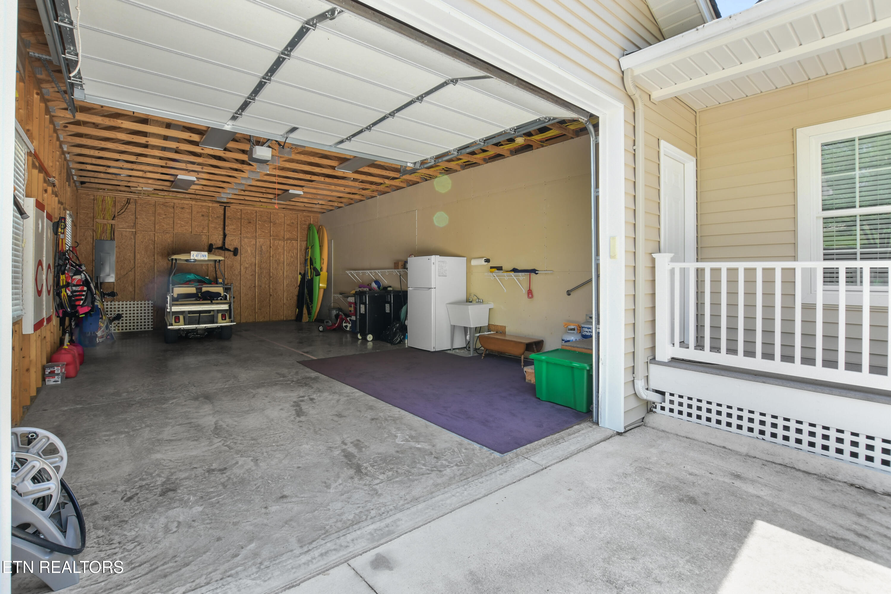 111 Deer Run Point La Follette, TN 37766 - Photo 31 of 48 DSC_1638