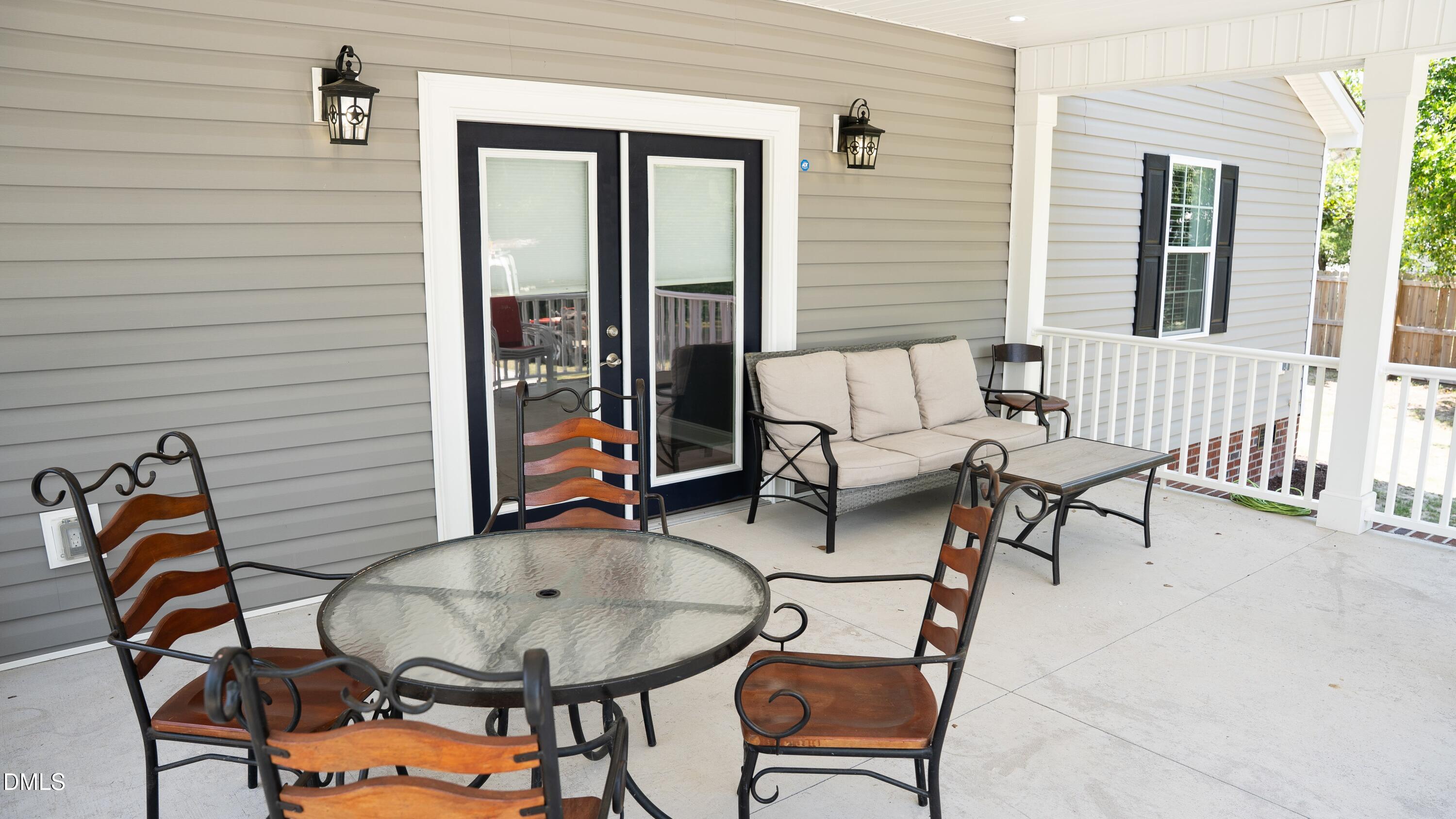 730 NW Boulevard Clinton, NC 28328 - Photo 15 of 68 Unwind & relax awaits!