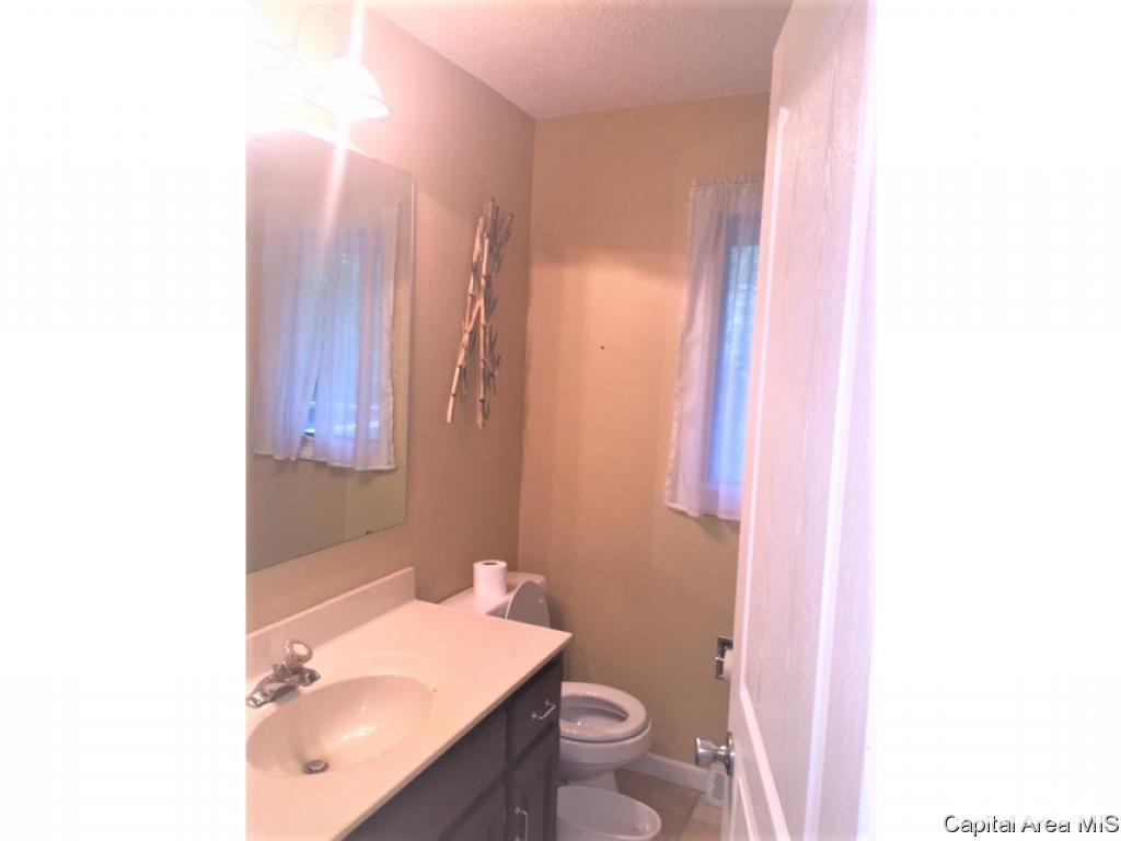 7 Beacon Ridge Drive Springfield, IL 62711 - Photo 18 of 25