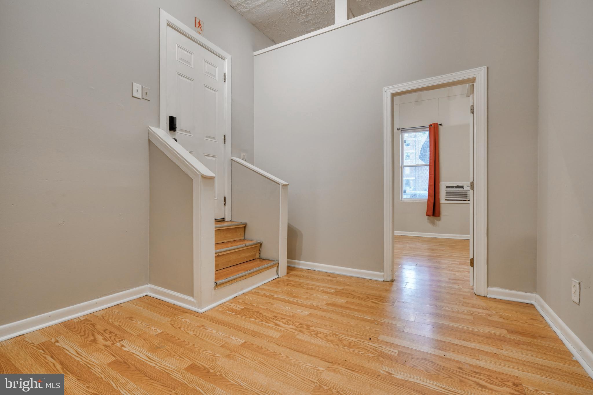 322 North Paca Street Baltimore, MD 21201 - Photo 4 of 32 UNIT 1
