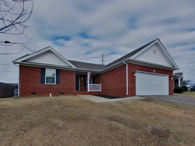 $1,819 | 1908 Susan Road, Columbia, TN 38401
