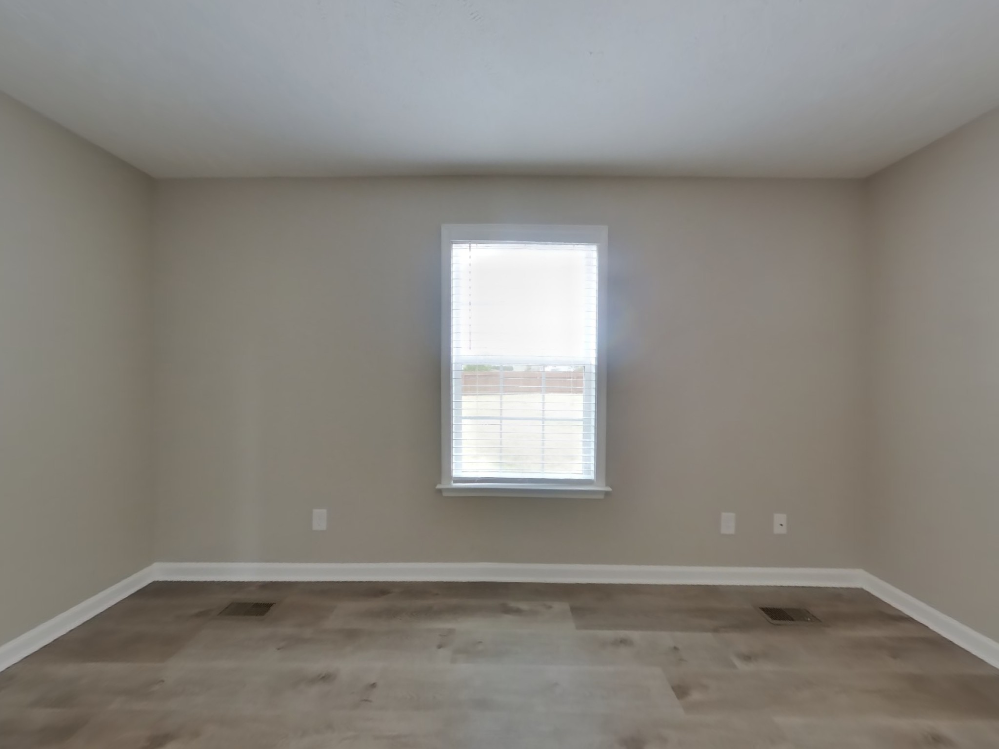 1908 Susan Road Columbia, TN 38401 - Photo 6 of 15 an empty room with a window