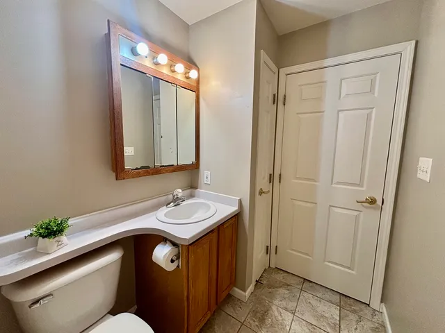 $235,000 | 616 Erin Drive, Champaign, IL 61822