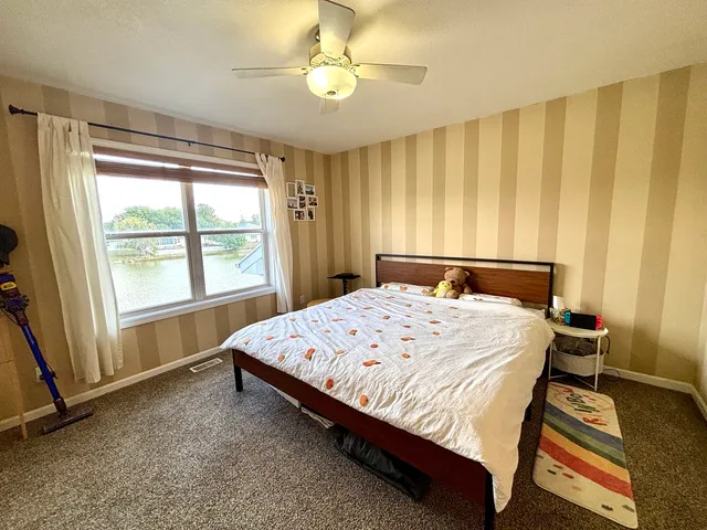 $235,000 | 616 Erin Drive, Champaign, IL 61822