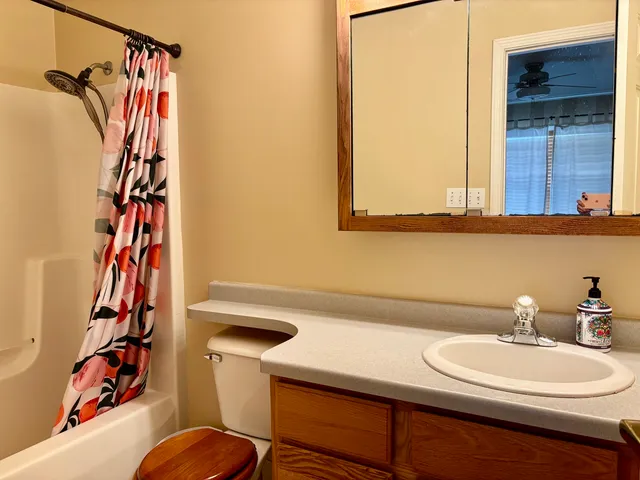 $235,000 | 616 Erin Drive, Champaign, IL 61822