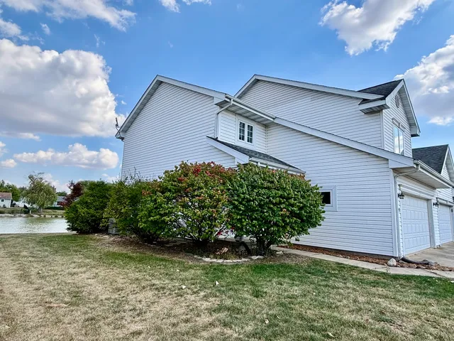 $235,000 | 616 Erin Drive, Champaign, IL 61822