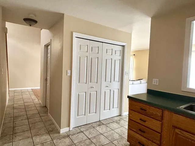 $235,000 | 616 Erin Drive, Champaign, IL 61822