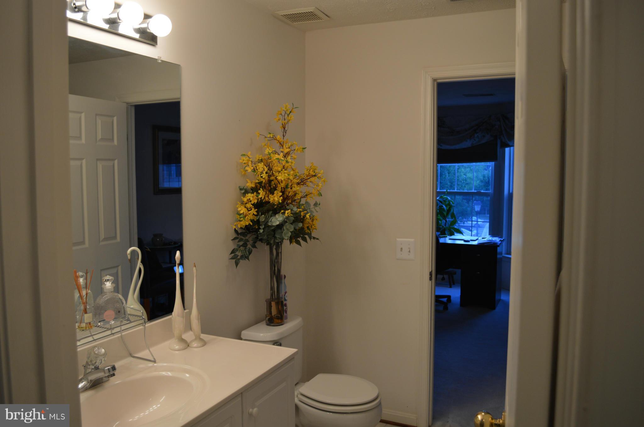 772 Kennington Road, Unit 772 Reisterstown, MD 21136 - Photo 5 of 11 Bath