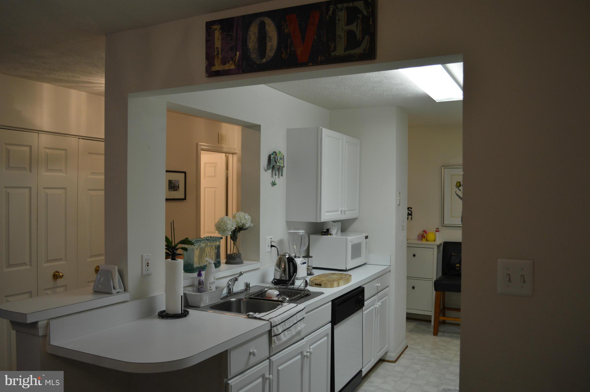 772 Kennington Road, Unit 772 Reisterstown, MD 21136 - Photo 8 of 11 Kitchen