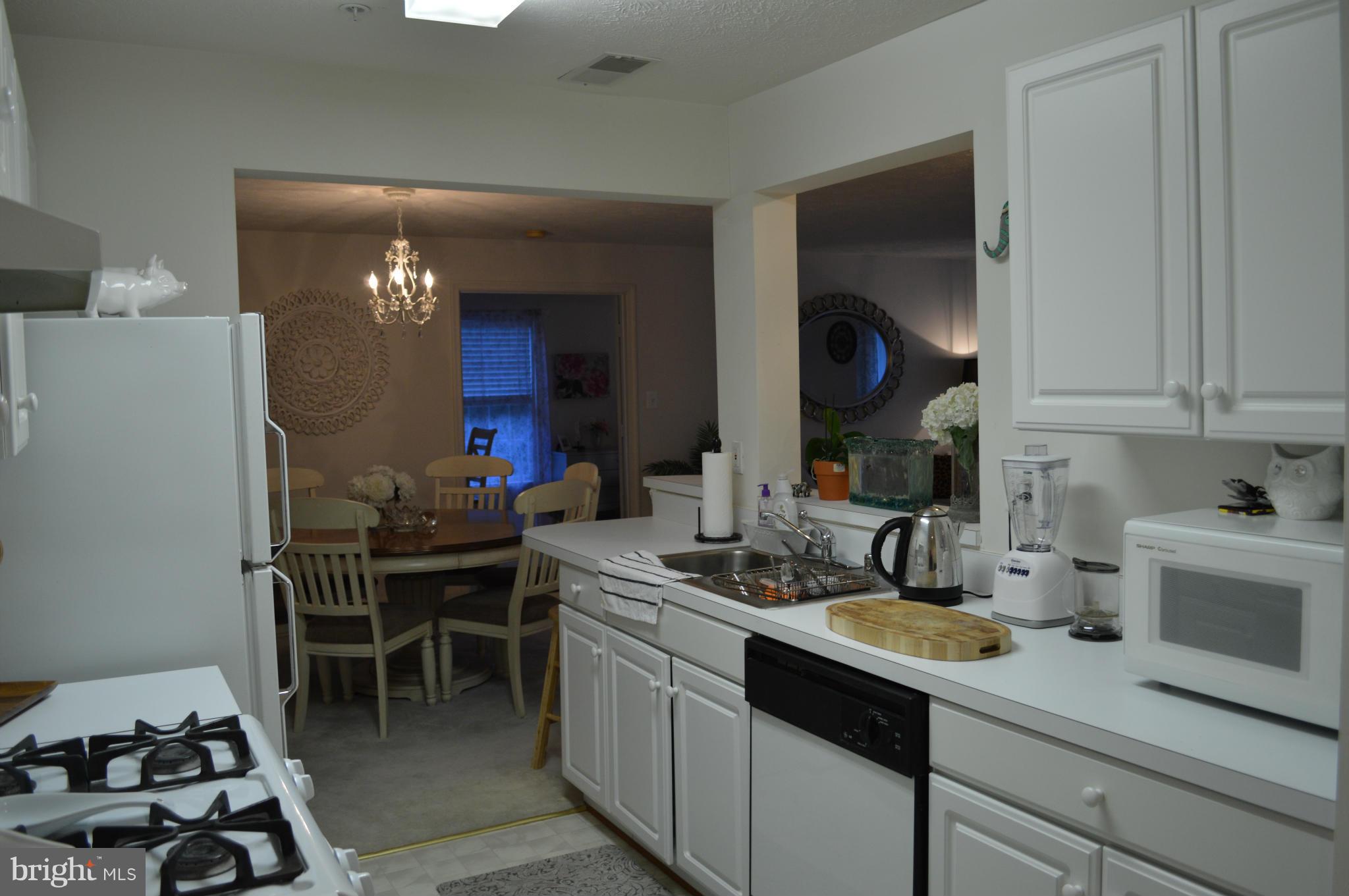 772 Kennington Road, Unit 772 Reisterstown, MD 21136 - Photo 9 of 11 Kitchen