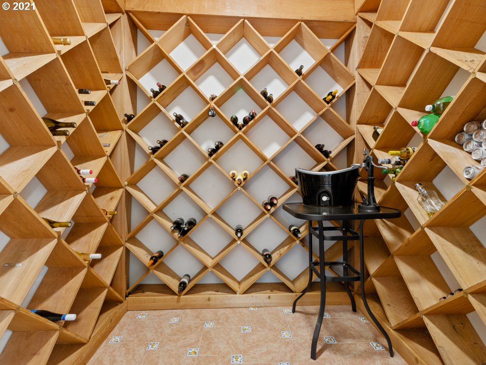 3466 Southwest Doschview Court Portland, OR 97239 - Photo 20 of 30