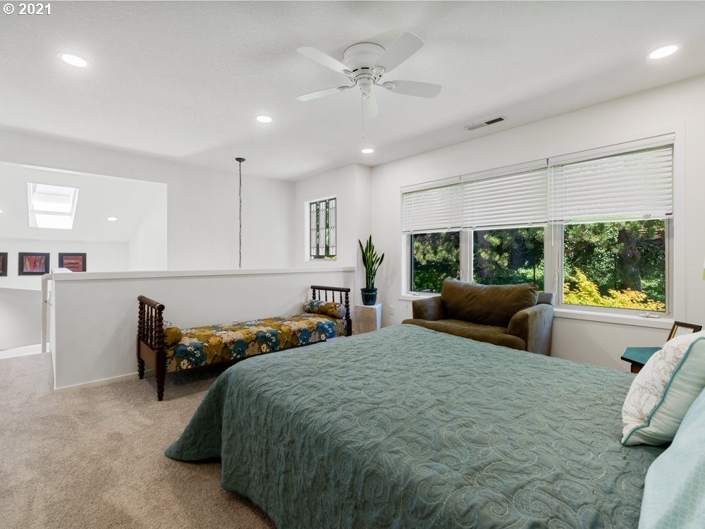 3466 Southwest Doschview Court Portland, OR 97239 - Photo 22 of 30